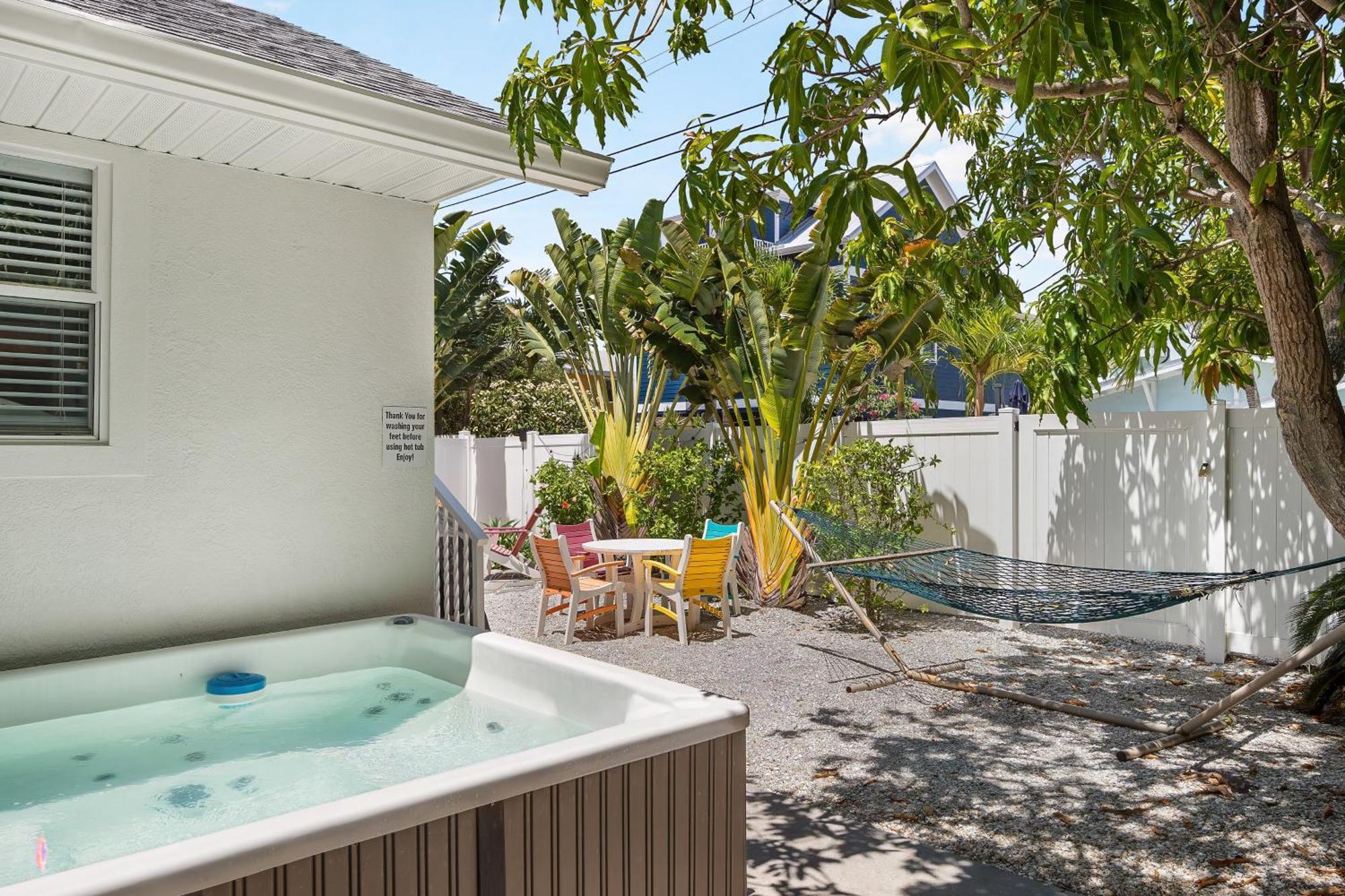 Sunset Oasis Villa Bradenton Beach Exterior photo